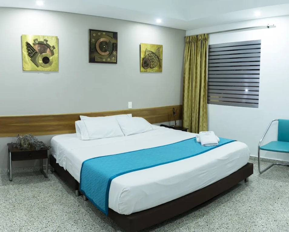 HOTEL OASIS