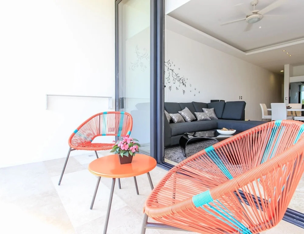 Menesse-2 Bedroom+Steps To The Ocean+Internet