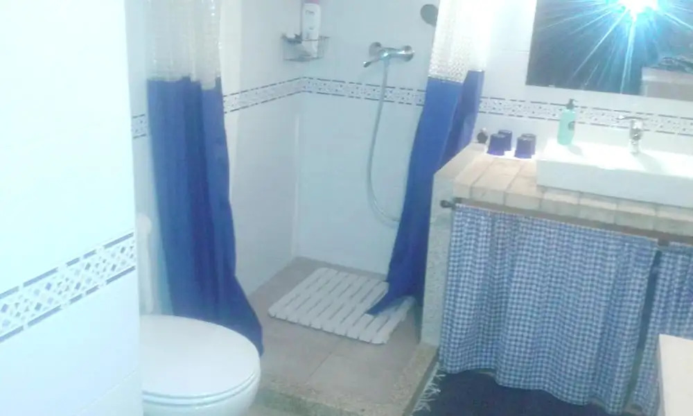 House With one Bedroom in Espinho, With Furnished Garden and Wifi Near the Beach
