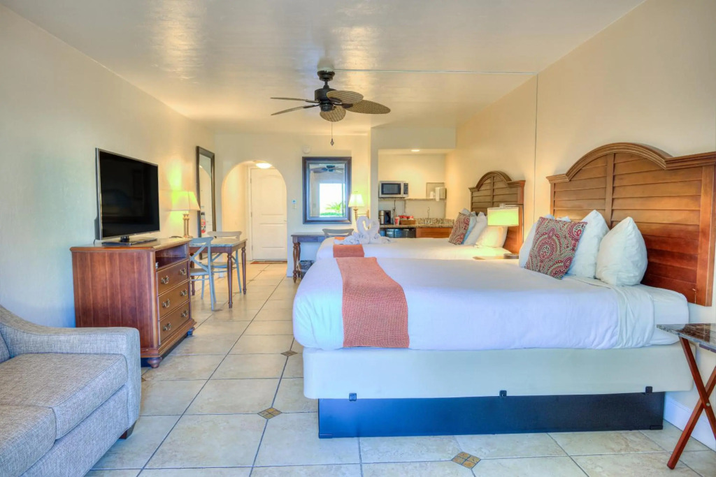 La Fiesta Ocean Inn & Suites