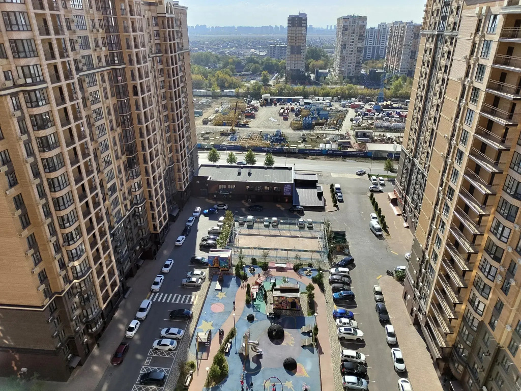 Погостити на улице Григория Булгакова 6