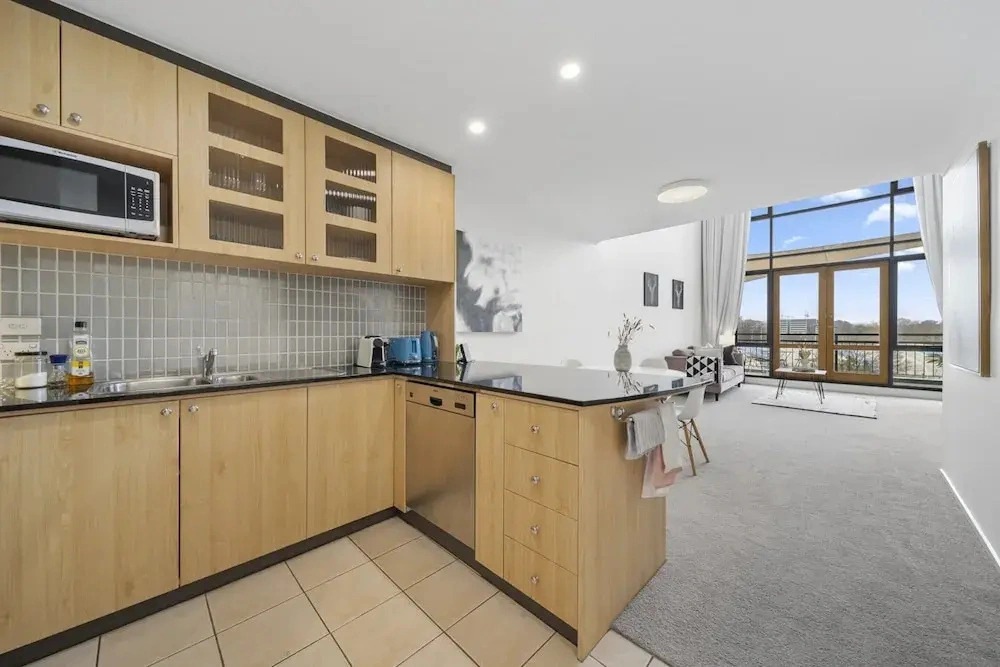 Loft-style CBD 1-bed With Rooftop Terrace & BBQ