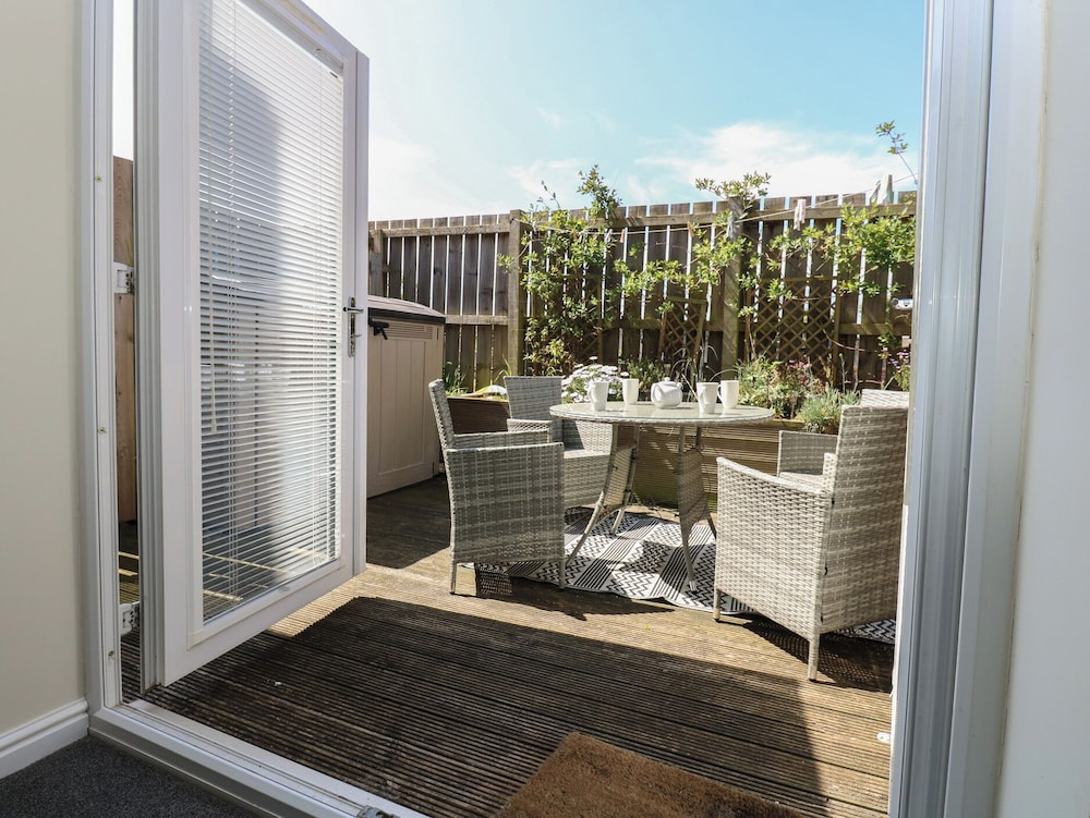 5 Ashcroft Mews