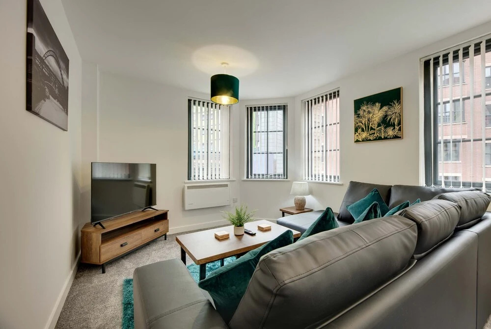 Charltons Bonds Apartments 1B - By Week2Week