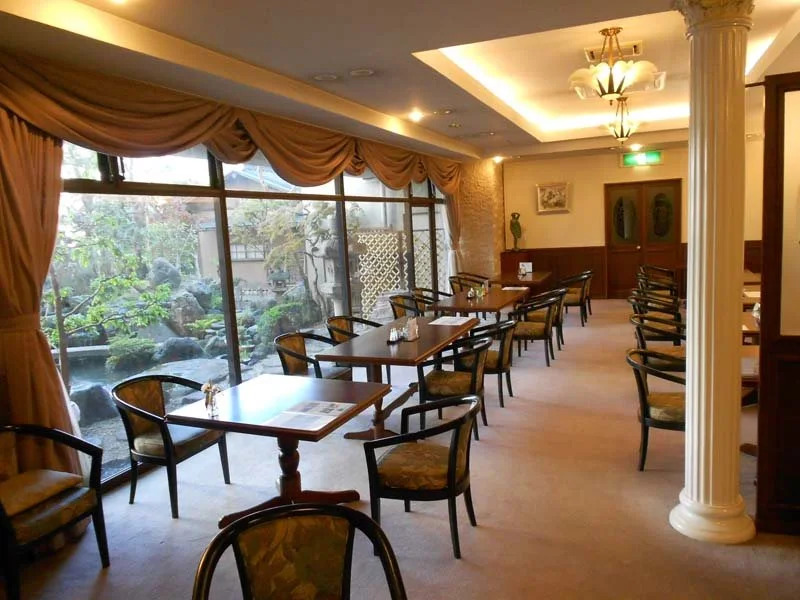 Green Plaza Hotel