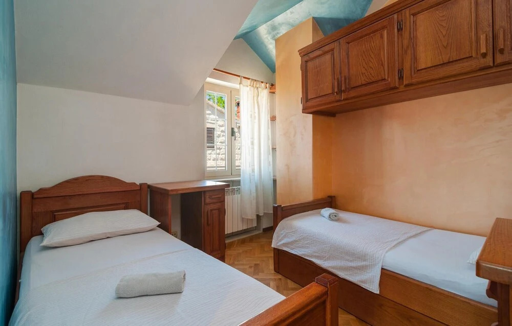 Amazing Home in Selca With Wifi and 3 Bedrooms