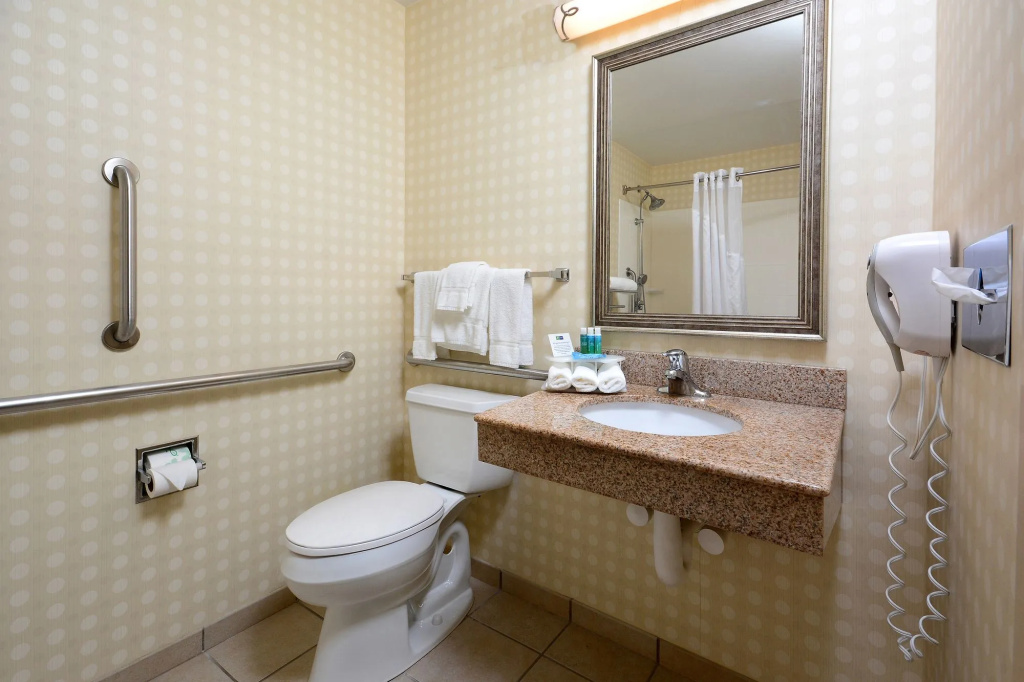 Holiday Inn Express Lynchburg by IHG