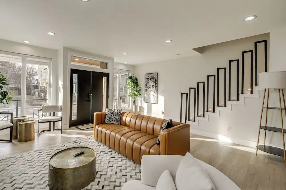 Home Theater + Rooftop Deck! Fountain Sq Stunner