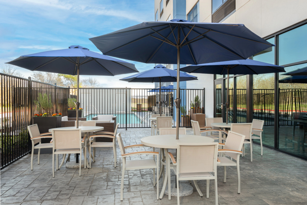 Holiday Inn Express & Suites DFW Airport Southwest - Euless