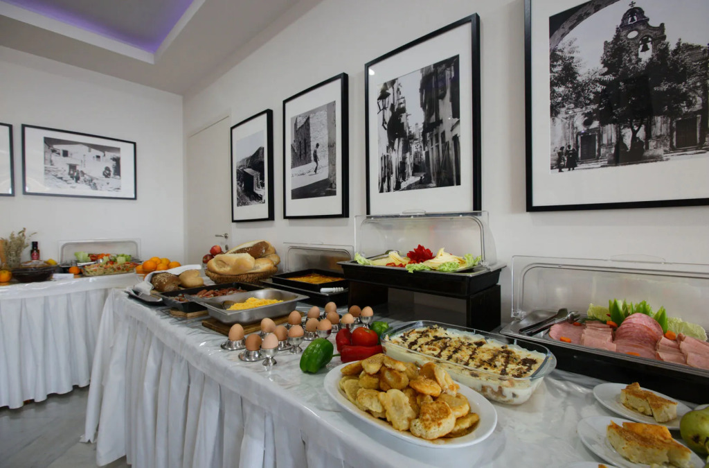 Archipelagos Hotel