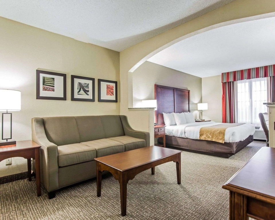 Comfort Suites Sumter near Shaw AFB