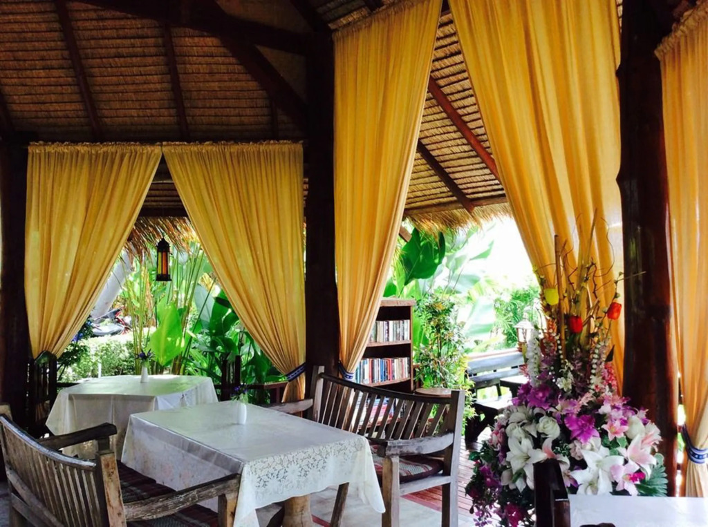 Pura Vida Pai Resort