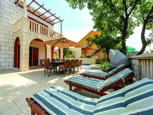 Awesome Home In Zaton Veliki