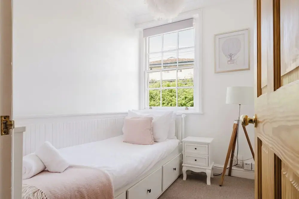 Stylish Townhouse Annexe Cheltenham
