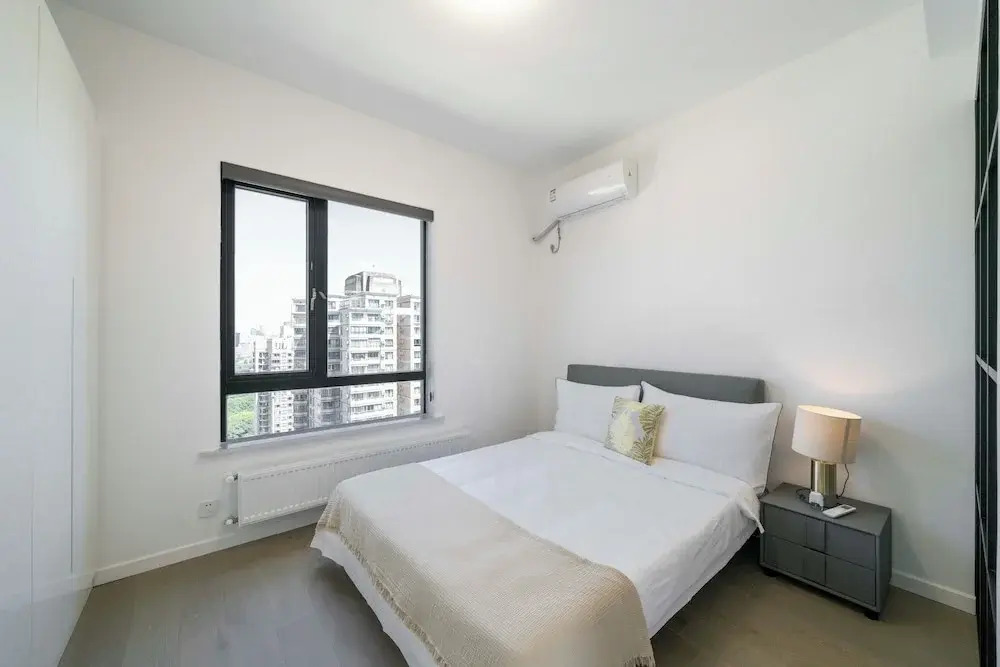 Tyms Elegant 4BR 2BA Apt Xujiahui Malls