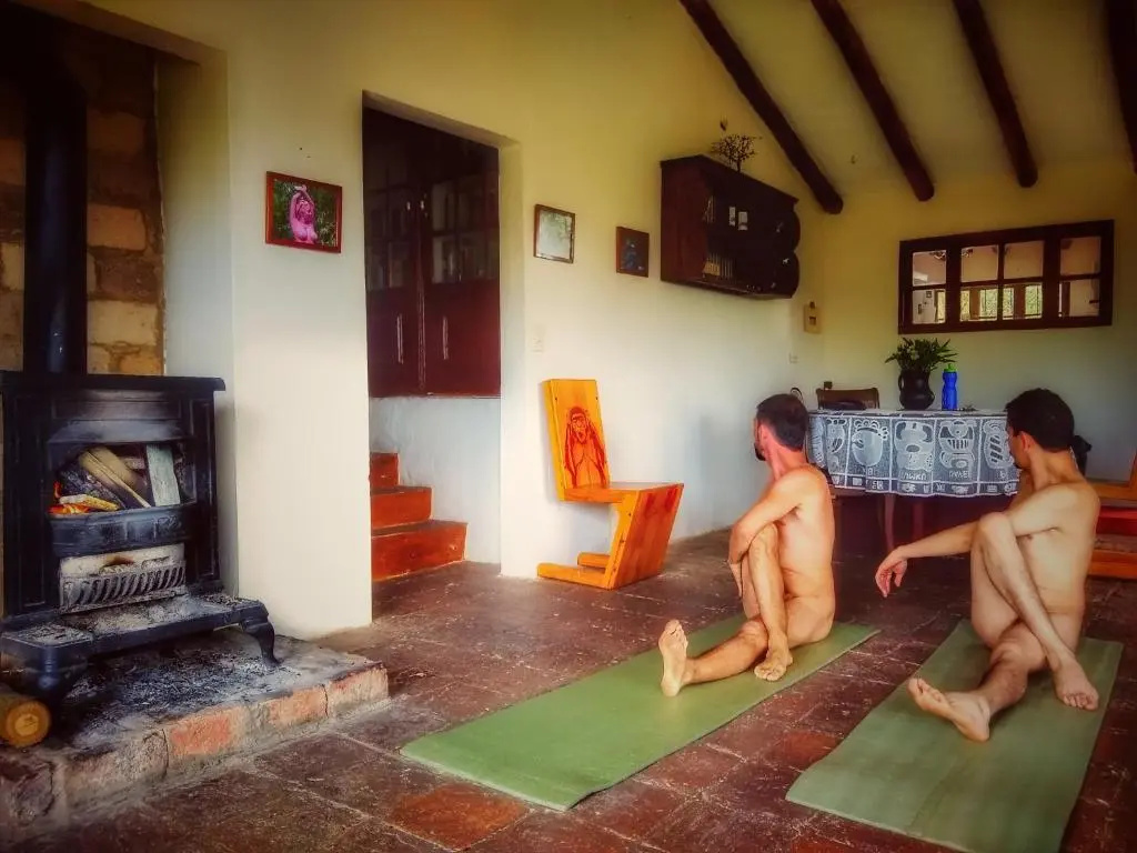 The Naked House - Hotel Nudista