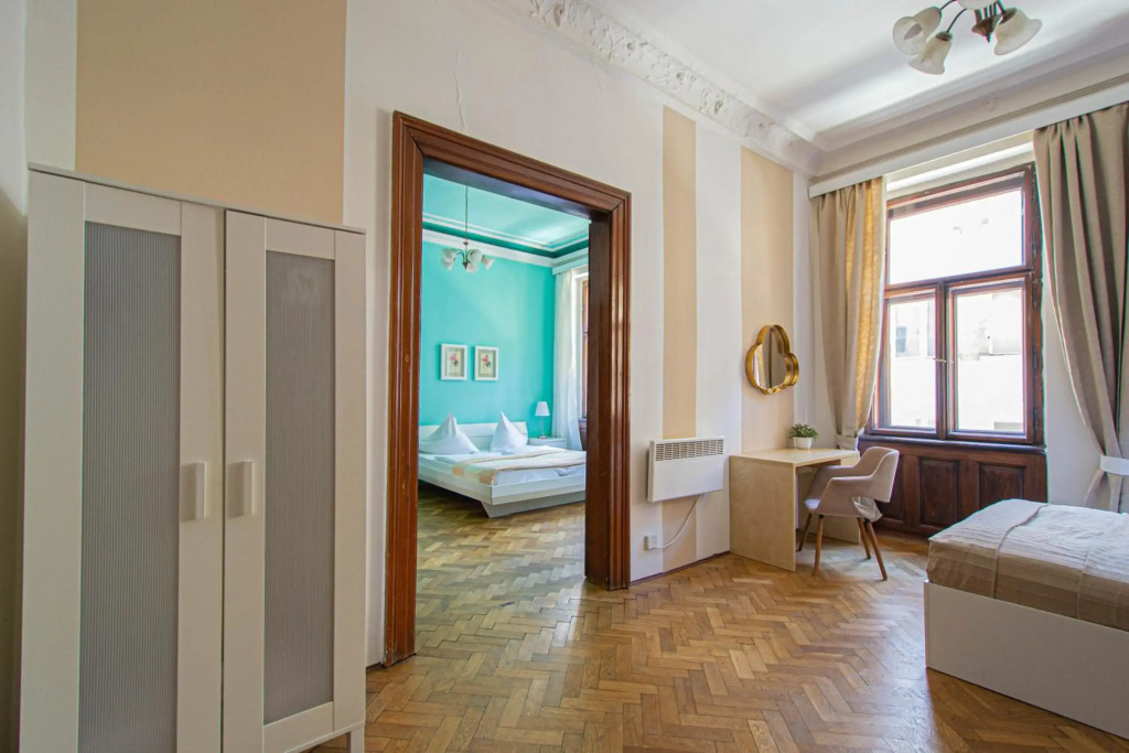For celebrations spacious 3BDR apartment with balcony