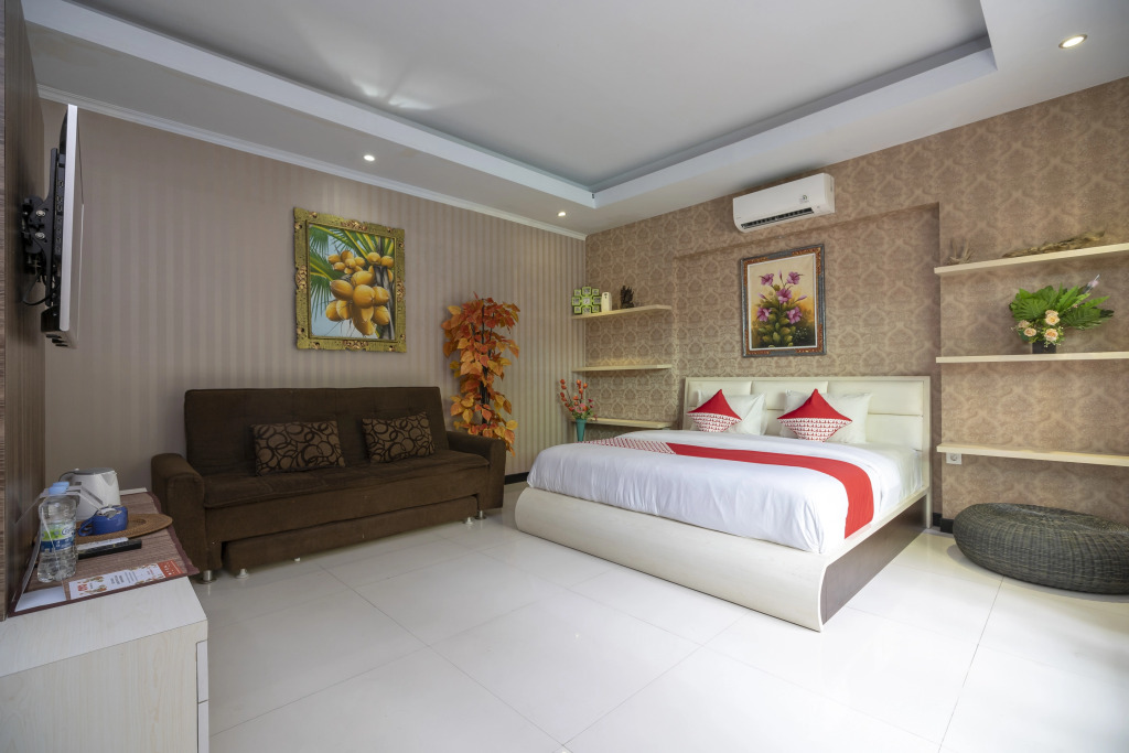 Dedy Beach Inn by RedDoorz