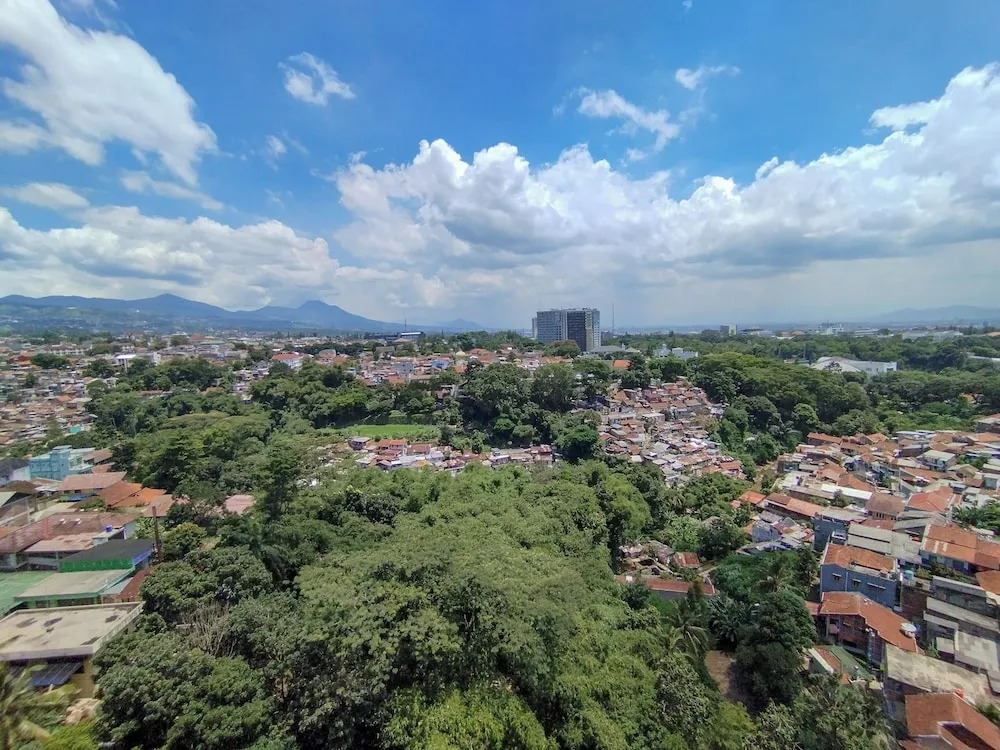 Homey 3Br Galeri Ciumbuleuit 1 Apartment