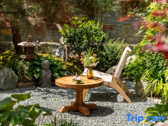 Mountain Cottage | Health Resort and Vacation Bed and Breakfast (Zhongnan Mountain Village)