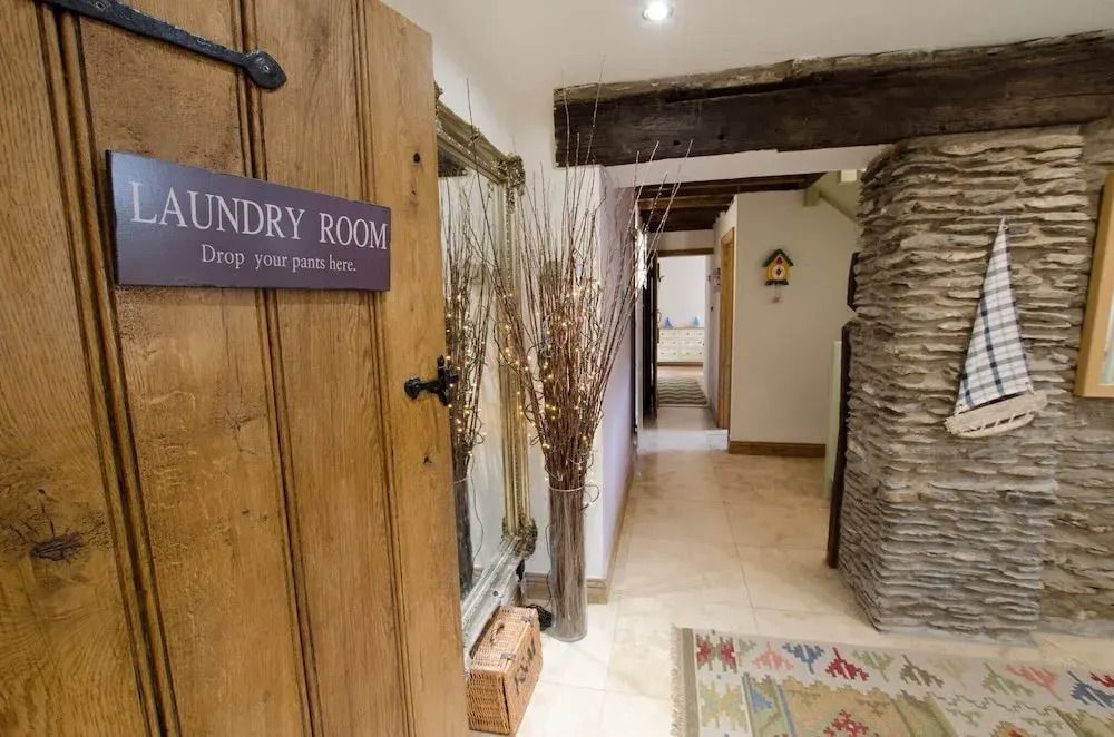 Shippenrill Croyde 6 Bedrooms, Sleeps 14, Hot Tub
