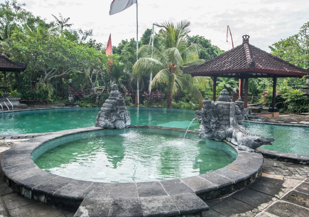 Dewi Sinta Hotel and Restaurant