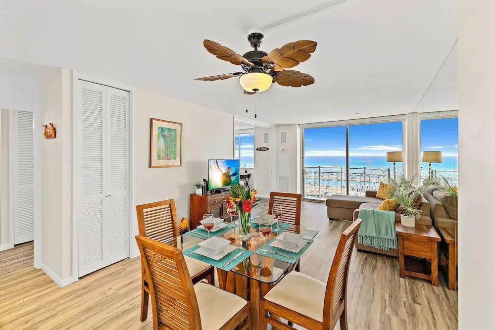 Ocean View 1BR at Ilikai Marina