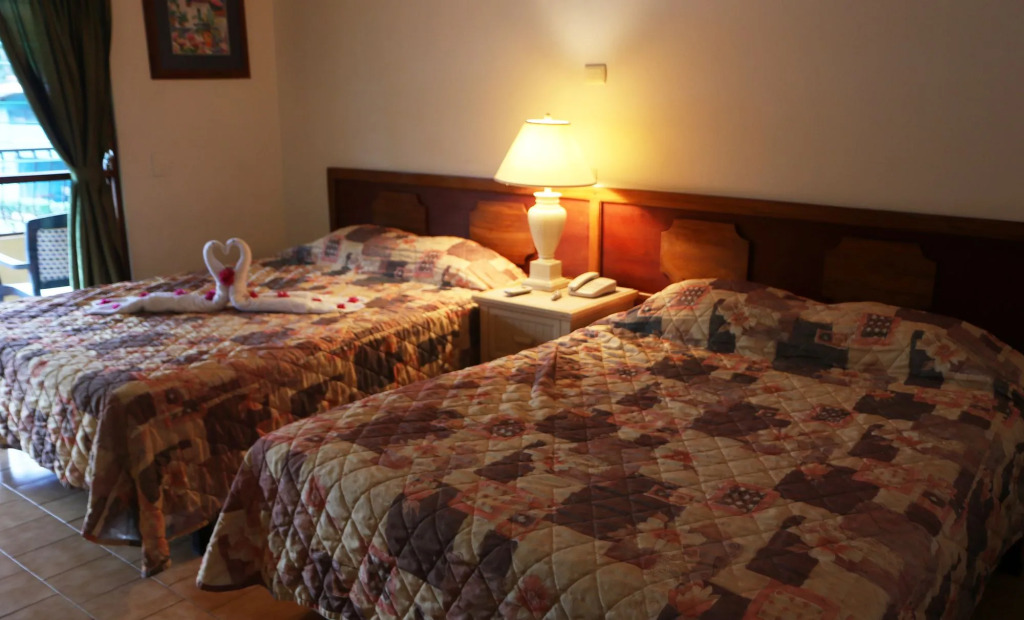Beach Break Resort & CR Surf Camp