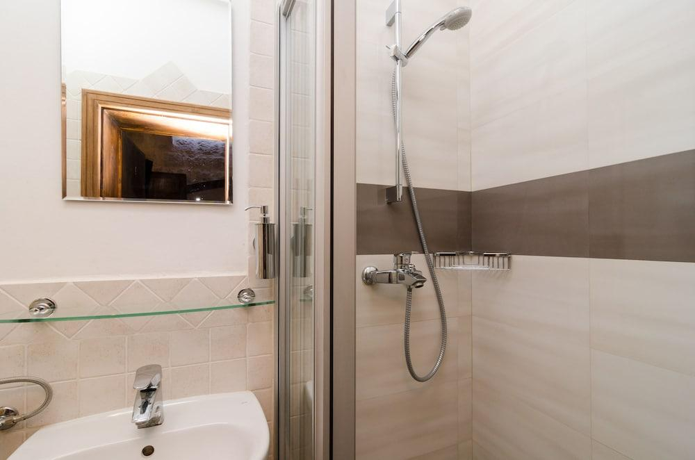 Eddies Sea View Rooms Old Town