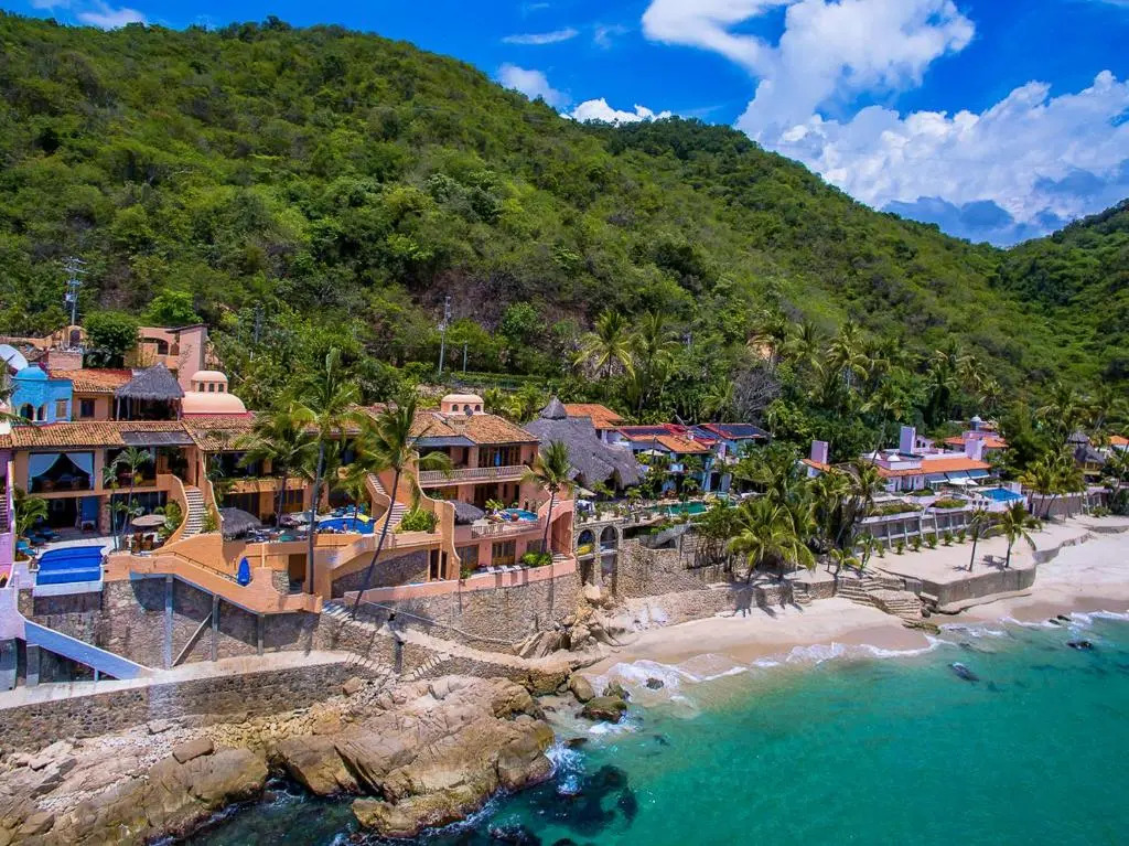 Coto San Xoaquin Villa Sleeps 6 with Pool and Air Con