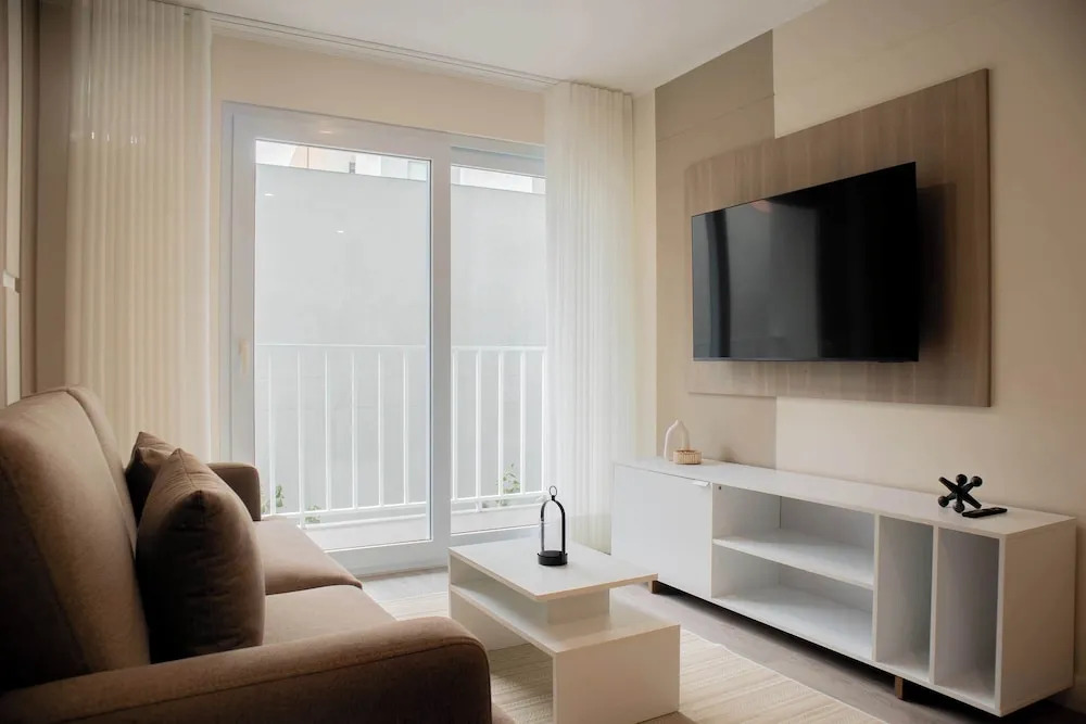 w Stylish 1BR Apartment w Pool in Barranco