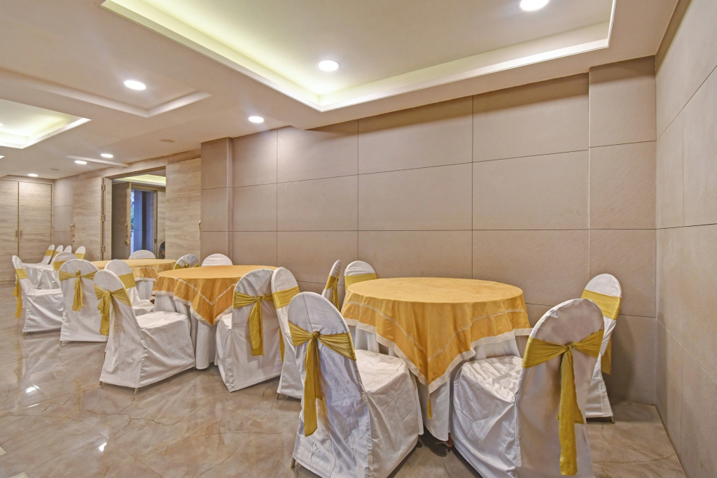 Super Townhouse Hotel All In One Near City Centre Salt Lake