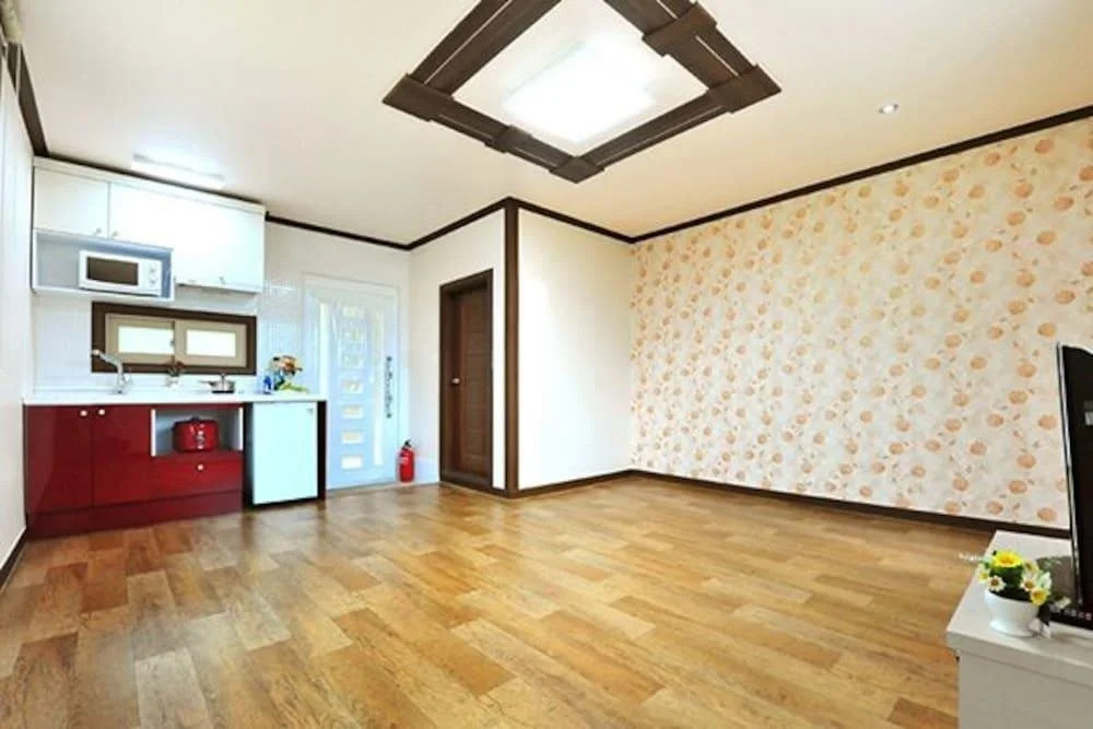 Samjung-gol Grassfield Pension