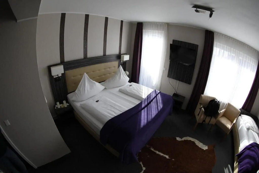Hotel Famosa