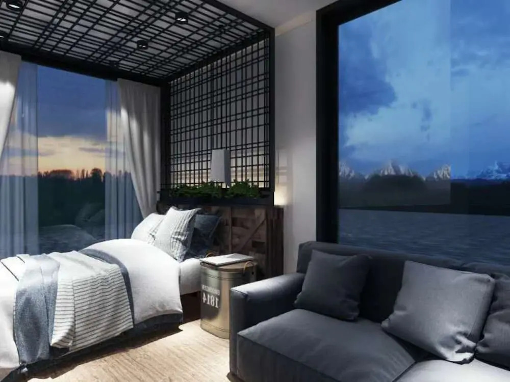 XiangYu Seascape Container 's Inn