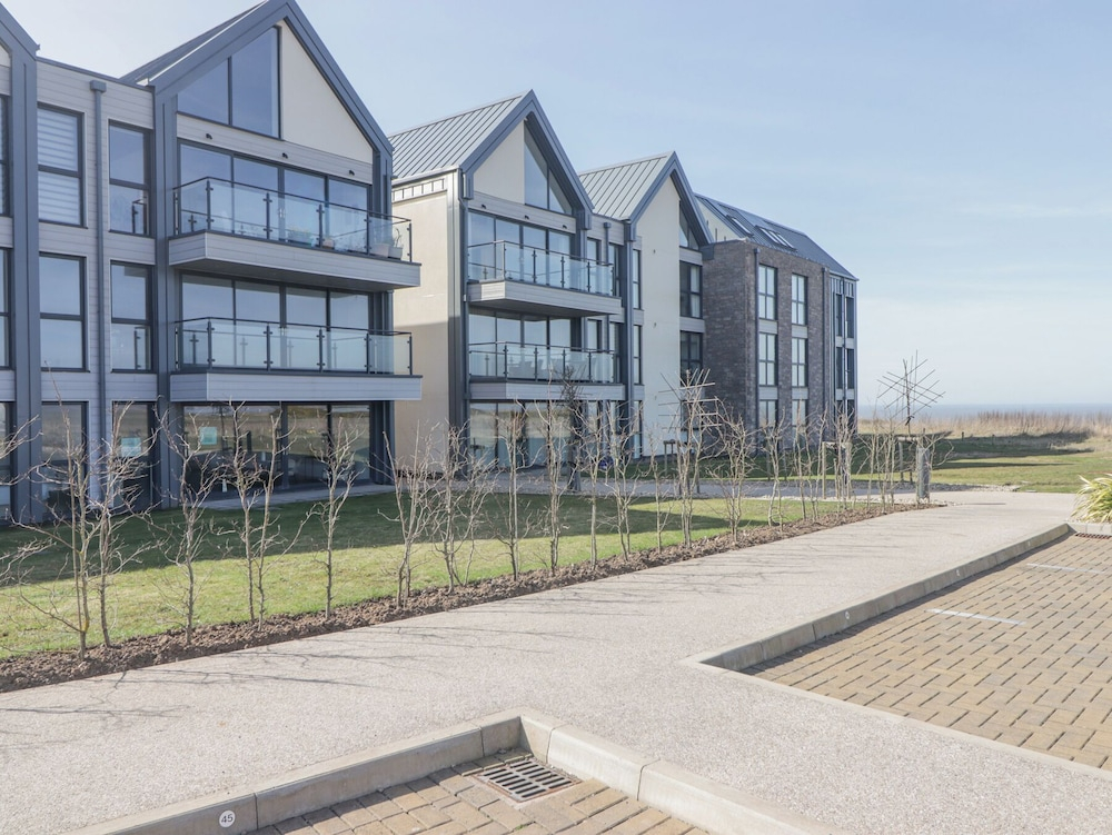 The Links 40. An Apartment With Spectacular sea Views