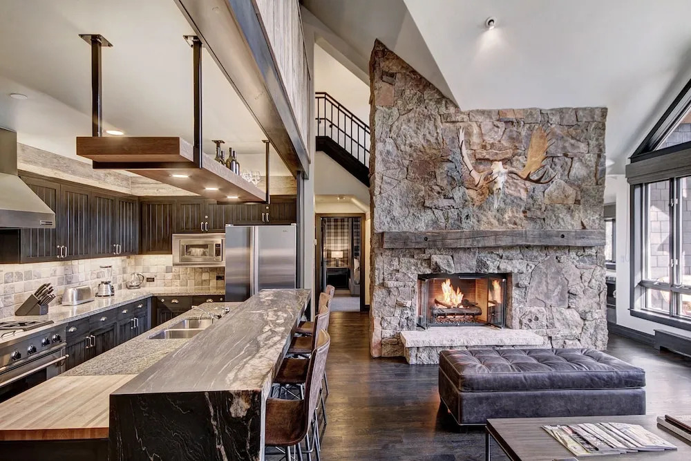 Stunning 4 Bedroom Condo Snowcloud Base Of Bachelor Gulch Condo by RedAwning