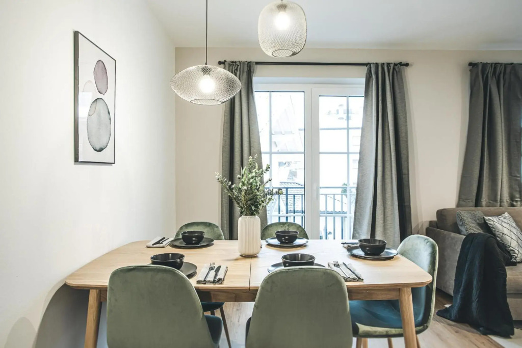 Oskar Apartments