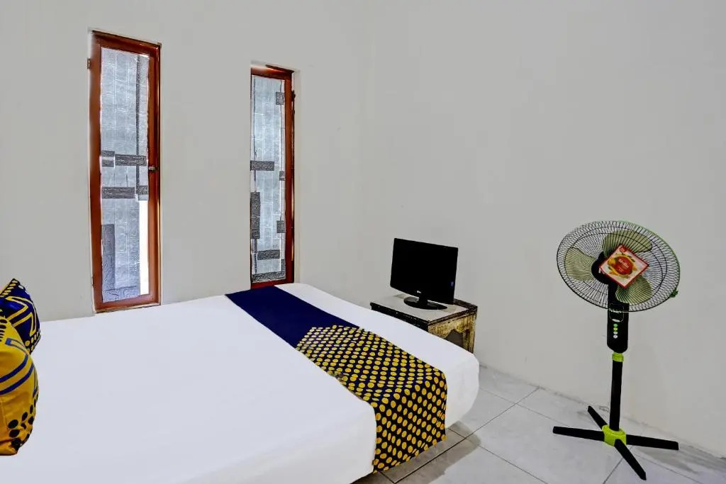 OYO LIFE 92077 Tarlo Guest House 3