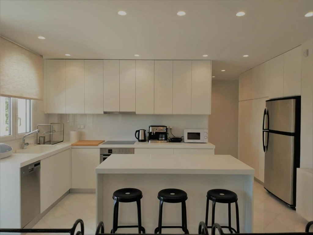 Luxury Garden Apartment Glyfada