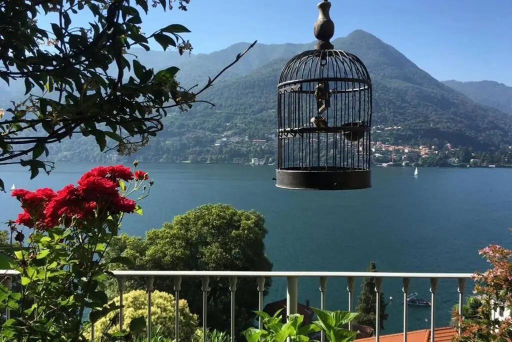 Elegant Apt 120 m2 Terrace, Best Lake View in Como