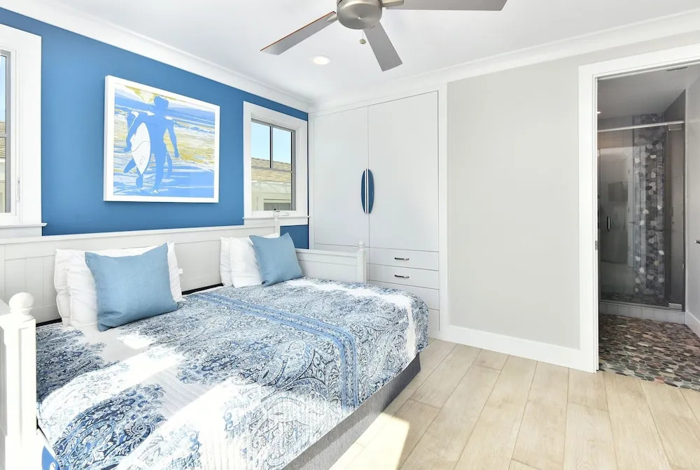 1505 E Ocean 4 Bedroom Home