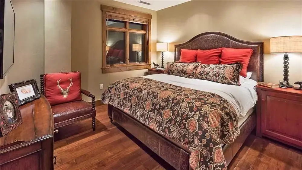 Hahns Peak 417 4 BedroomCondo By Moving Mountains