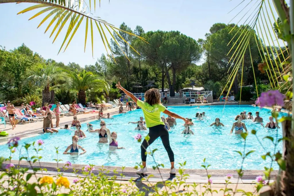 Luxe chalet voor 5 personen op Camping Leï Suves - JoyCasa