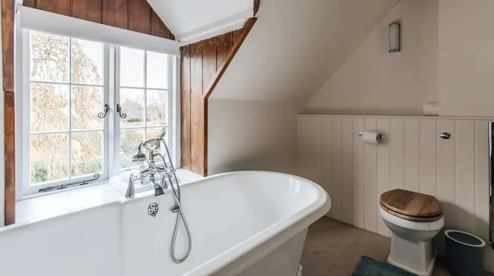 4-bed Cotswolds Getaway Perfect for Families