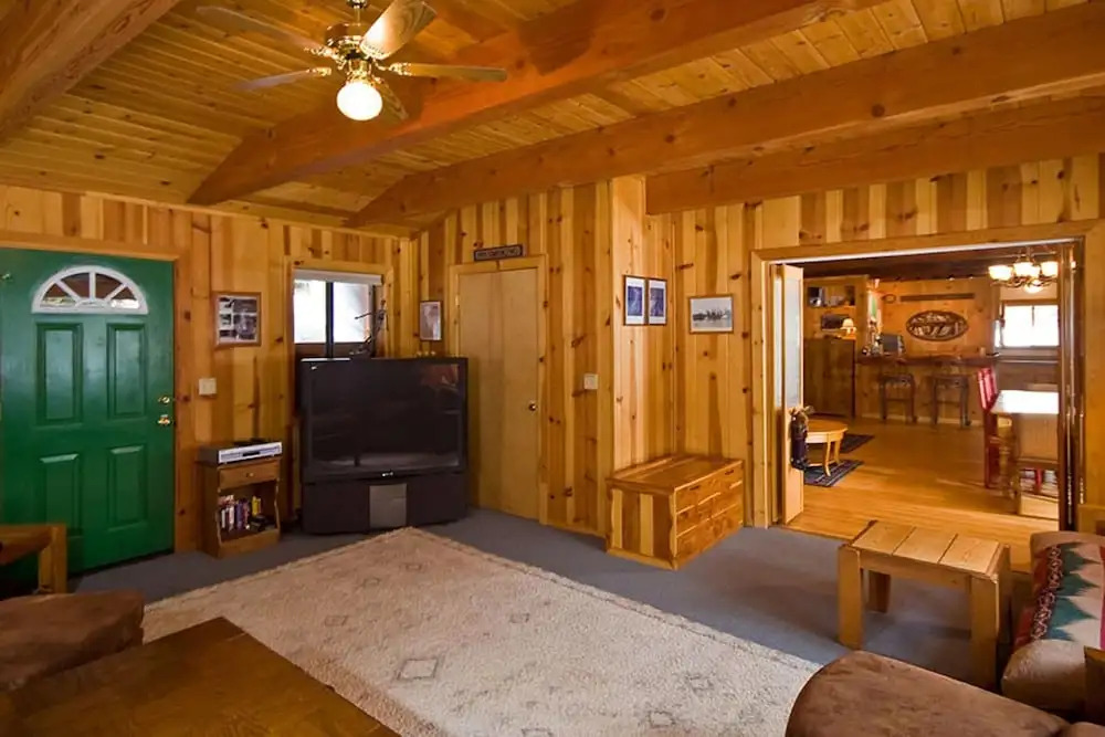 Wheelehan House - Close to Tahoe City & Tahoe Park HOA Beach Access!