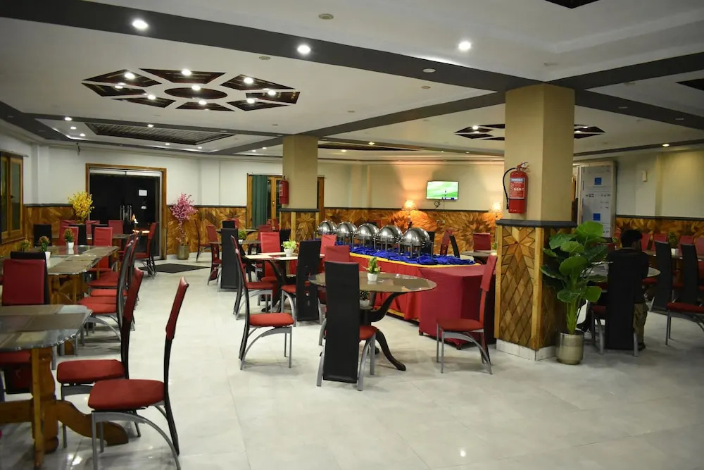 Rose Valley Hotel