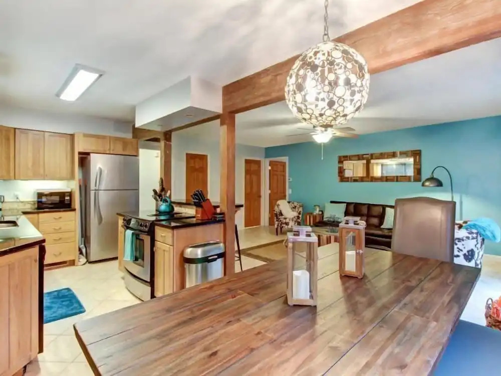 2594 Forest Ridge Drive
