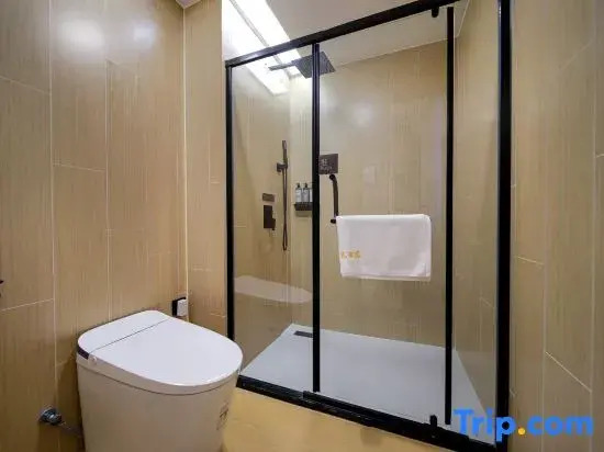 Rezen Qingjie Hotel (Shuibo Liangshan Scenic Area)