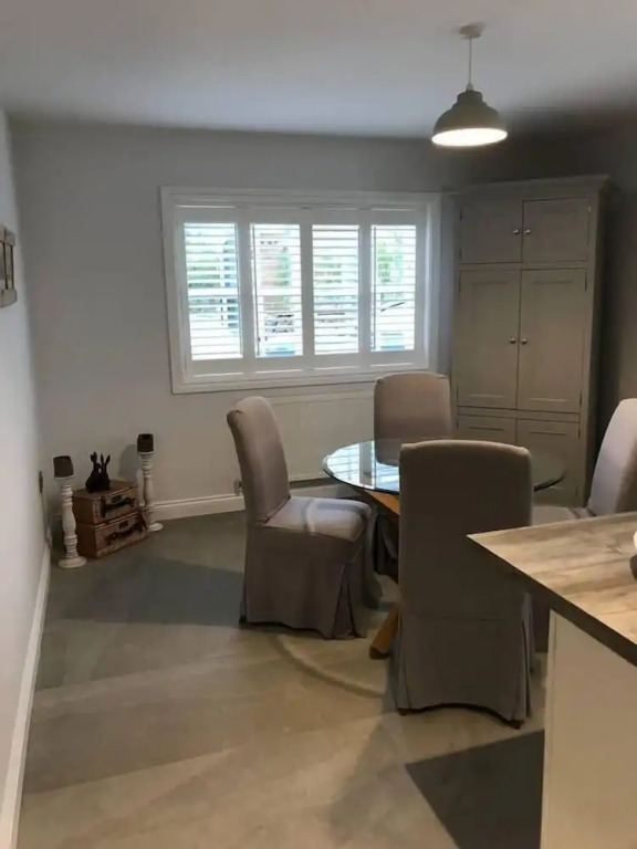 High Specification Coach House, Ebford